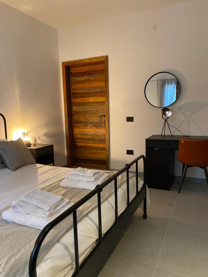 Il Vecchio Casale B&B Sedini Экстерьер фото